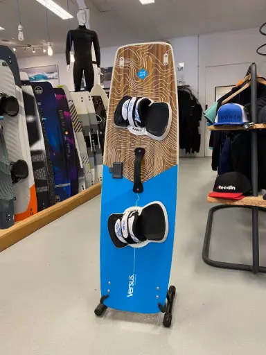 [2h-ver-act-135] Versus The Act 135x40 kiteboard